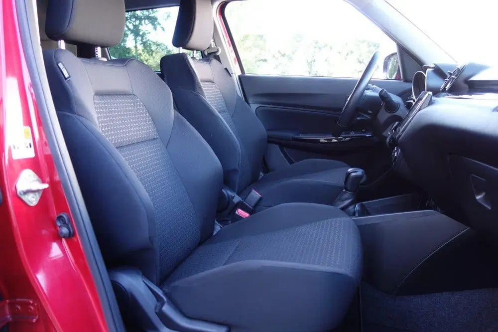 Suzuki Swift 1.2 SELECT SMARTHYB. All Season uit 2023, foto 15