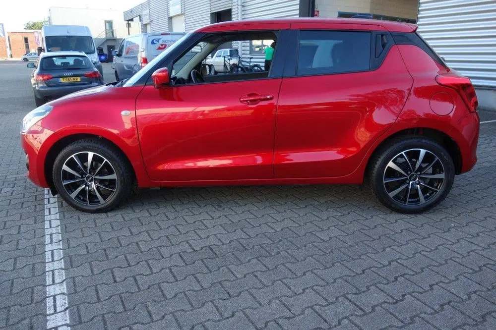 Suzuki Swift 1.2 SELECT SMARTHYB. All Season uit 2023, foto 4