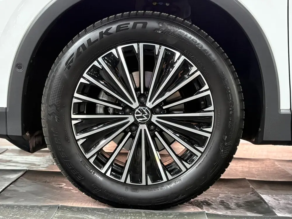 Volkswagen Tiguan 1.5 eTSI Life Edition Automaat / Navigatie uit 2025, foto 9