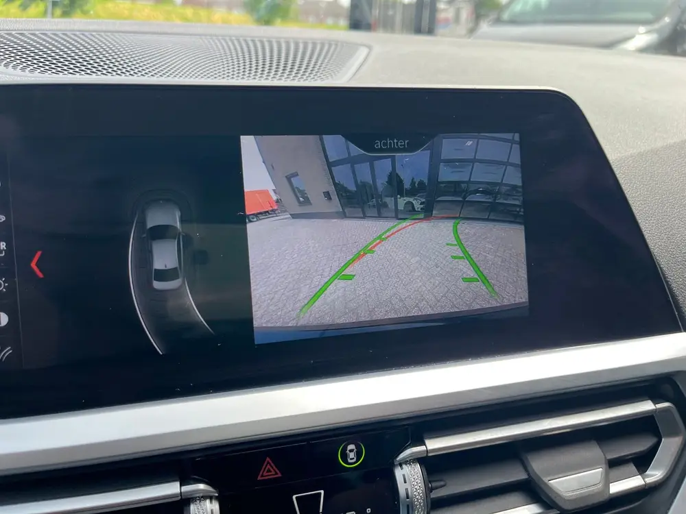 BMW 3-serie 320i High Executive Automaat Dealer Onderh uit 2019, foto 19