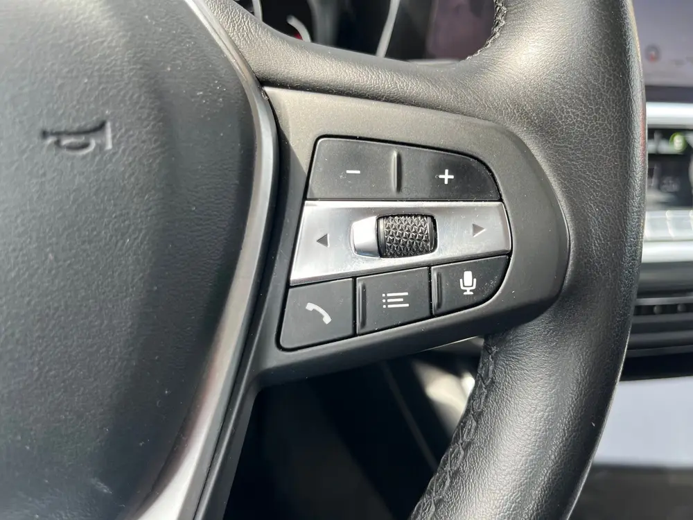 BMW 3-serie 320i High Executive Automaat Dealer Onderh uit 2019, foto 20