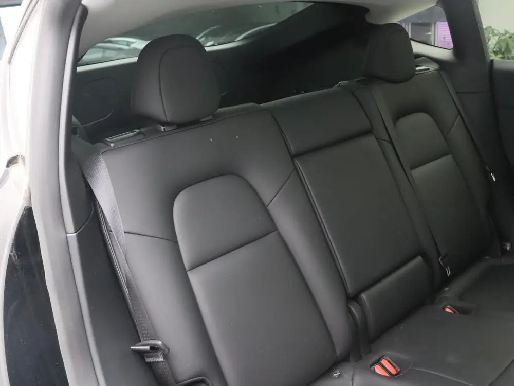 Tesla Model Y Long Range AWD 75kWh 351pk 93.8% SoH [ AUT uit 2021, foto 13