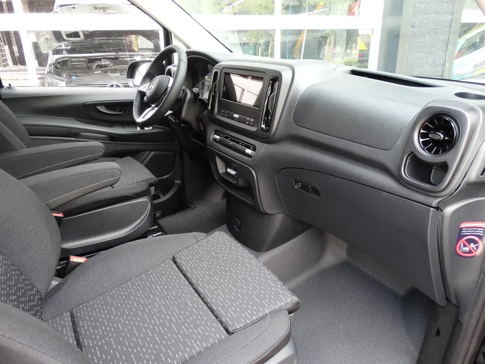 Mercedes-Benz Vito 114 CDI L2 Pro uit 2026, foto 3
