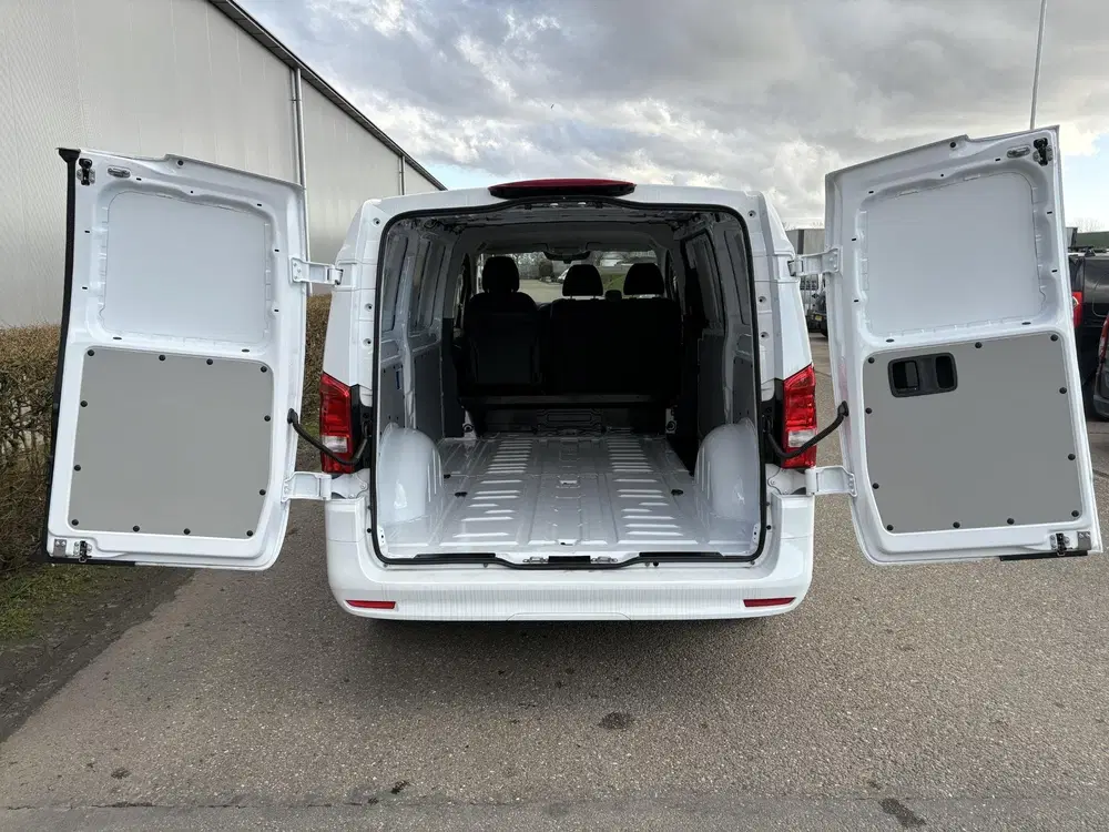 Mercedes-Benz Vito eVito 112 L2 60 kWh Mercedes-Benz eVito uit 2026, foto 7