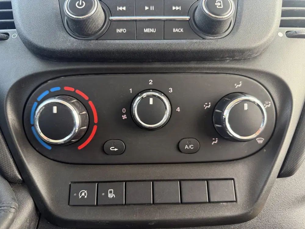 Iveco Daily 35C14 2.3 Kipper Dubbele Cabine Dubbelluch uit 2021, foto 16