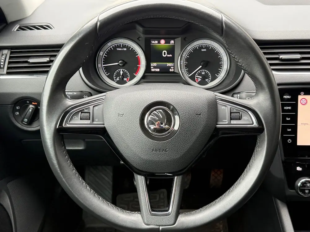 Skoda Octavia 1.0 TSI Greentech Style Business uit 2019, foto 15