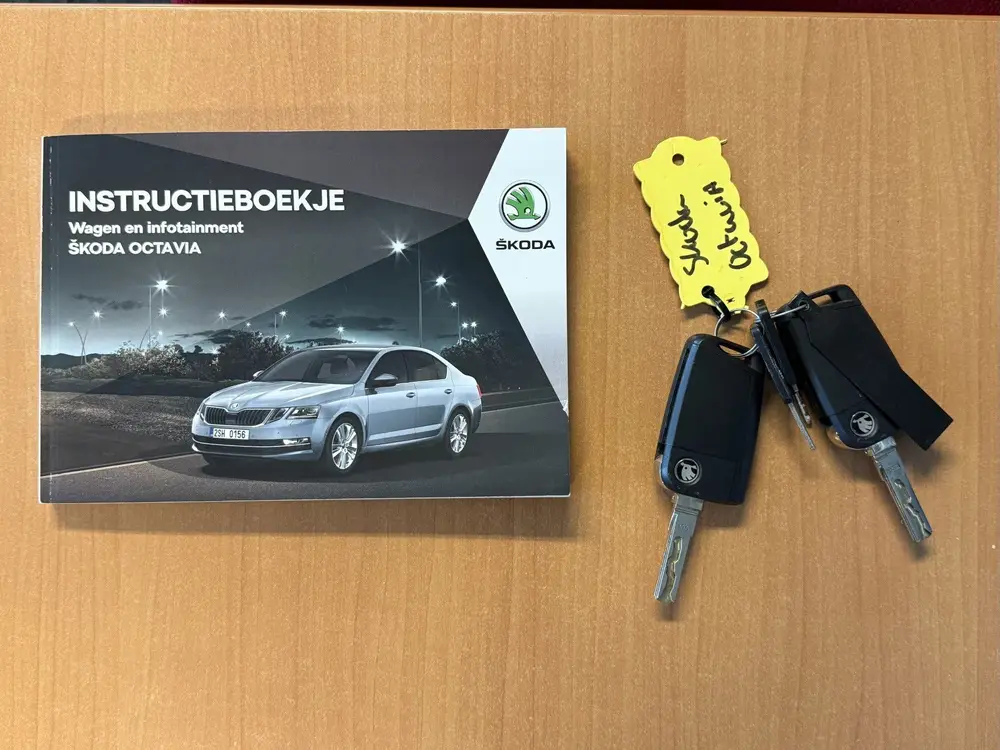 Skoda Octavia 1.0 TSI Greentech Style Business uit 2019, foto 17