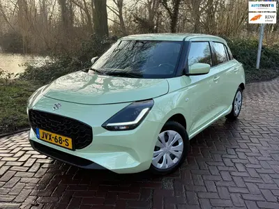 Suzuki Swift 1.2 Comfort Smart Hybrid 6 X Suzuki SWIFT uit 2024
