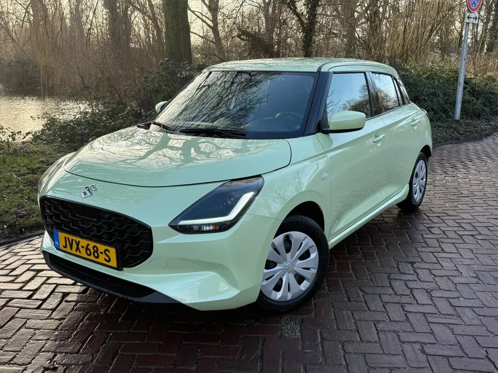 Suzuki Swift 1.2 Comfort Smart Hybrid 6 X Suzuki SWIFT uit 2024, foto 15