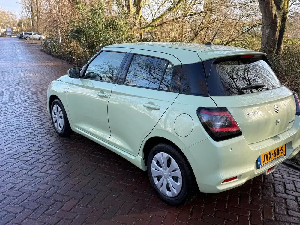 Suzuki Swift 1.2 Comfort Smart Hybrid 6 X Suzuki SWIFT uit 2024, foto 16