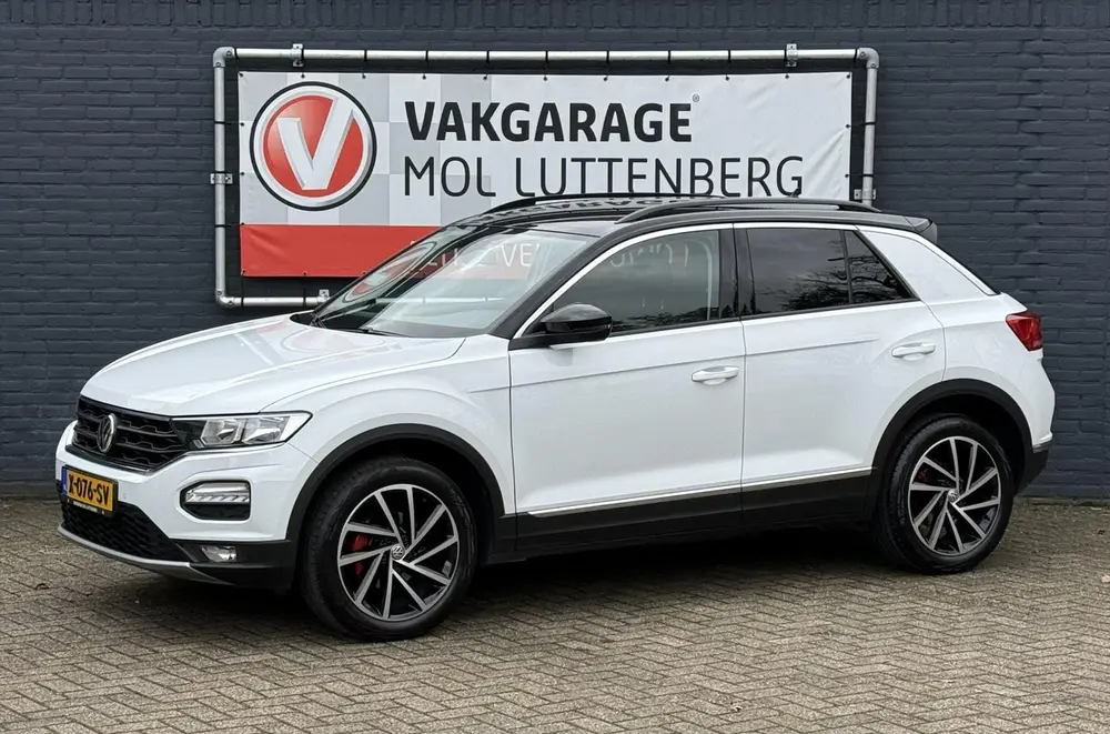 VOLKSWAGEN T-Roc 1.5 TSI 150pk 7-DSG T-Roc Style, STOELVERWA uit 2019, foto 4