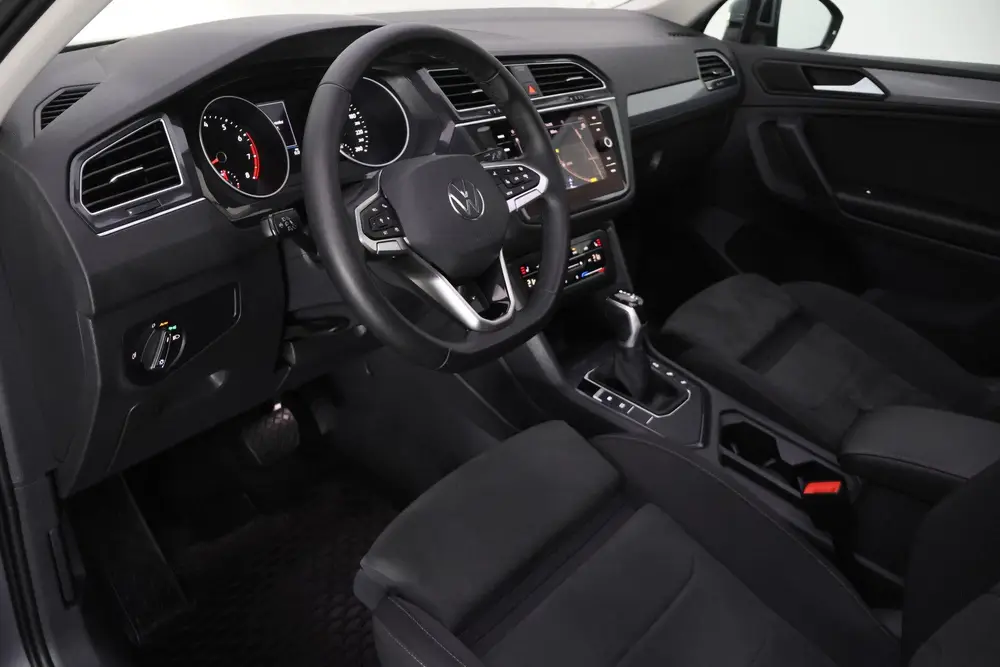 Volkswagen Tiguan 1.5 TSI Dsg LIFE Business PANO | FULL LED uit 2020, foto 17