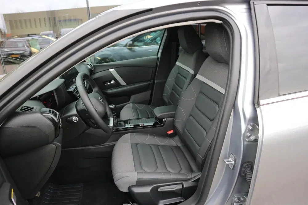 Citroën C4 Citroen C4 1.2 Puretech Shine 130PK NAVI C uit 2022, foto 16