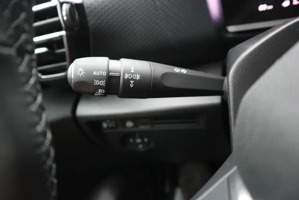 Citroën C4 Citroen C4 1.2 Puretech Shine 130PK NAVI C uit 2022, foto 18