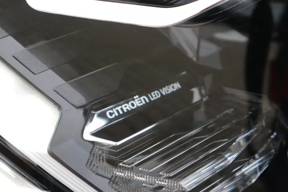Citroën C4 Citroen C4 1.2 Puretech Shine 130PK NAVI C uit 2022, foto 9