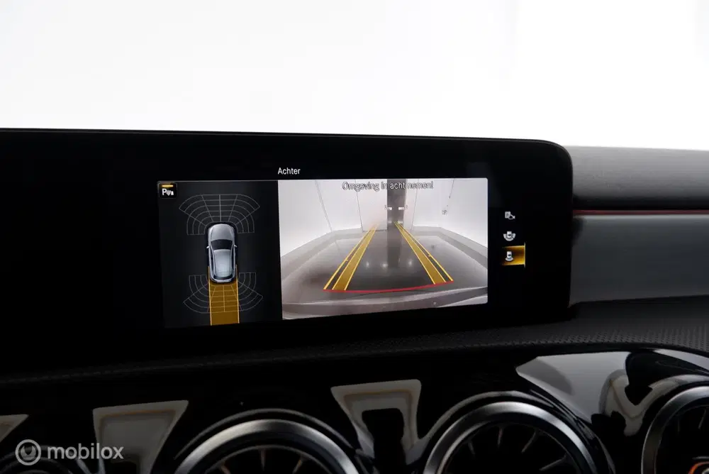 Mercedes-Benz A-Klasse 180 Automaat Business Solution AMG pano uit 2021, foto 19