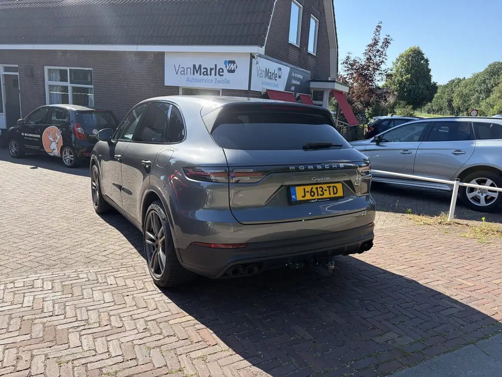Porsche Cayenne 3.0 E-Hybrid TREKHAAK SPORTCHRONO 360CAM BOS uit 2020, foto 3