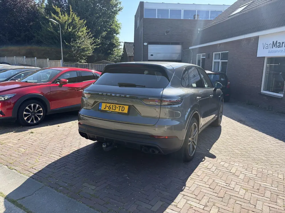 Porsche Cayenne 3.0 E-Hybrid TREKHAAK SPORTCHRONO 360CAM BOS uit 2020, foto 4