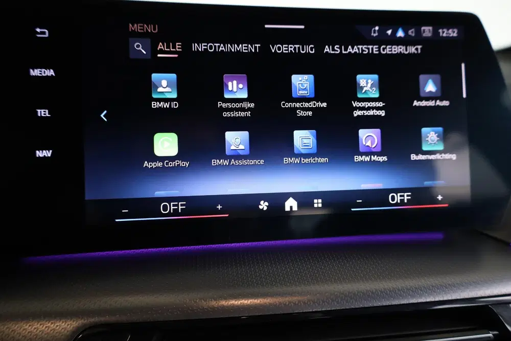 BMW 2-serie 220i uit 2025, foto 15