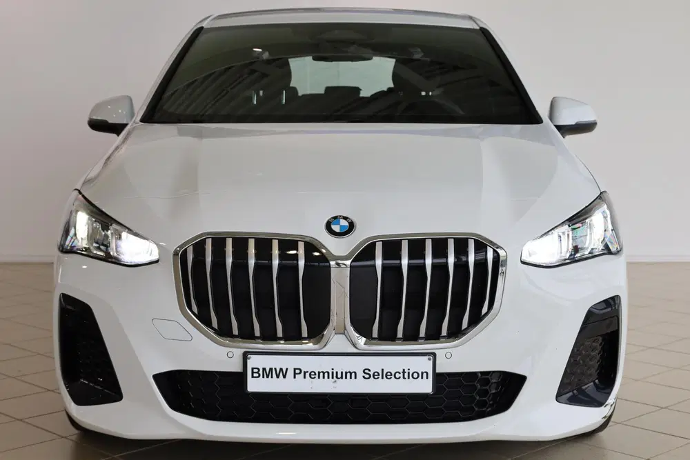BMW 2-serie 220i uit 2025, foto 4
