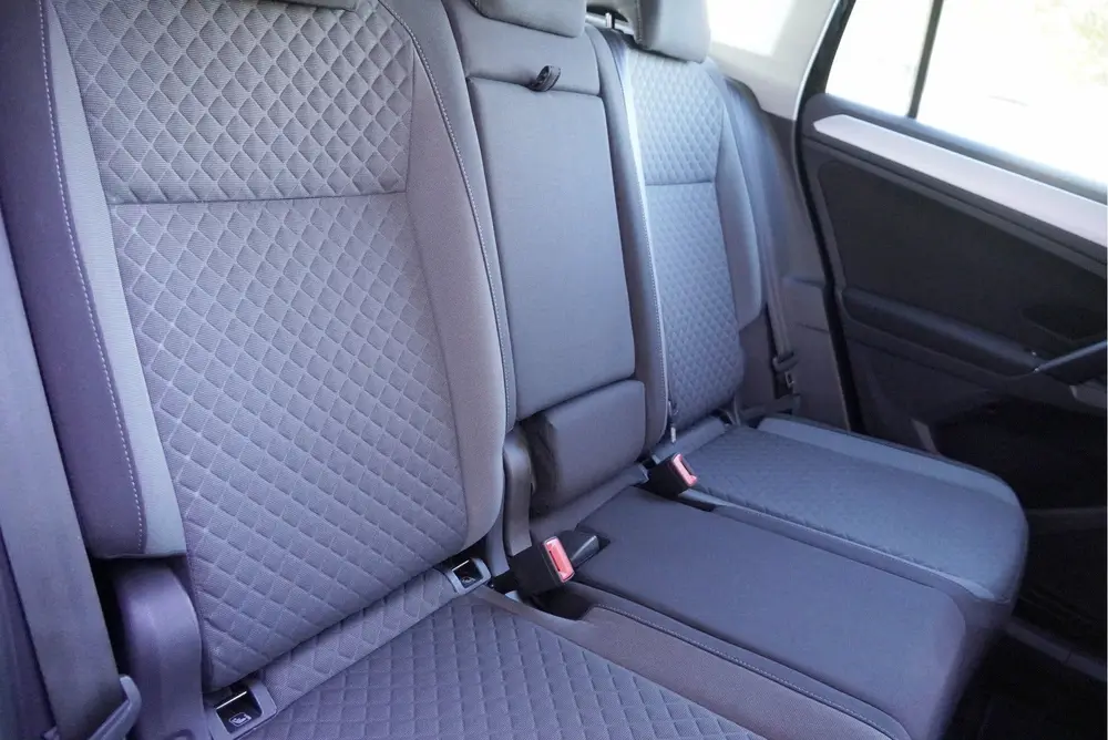 Volkswagen Tiguan 1.5 TSI Comfortline Business BJ2019 Lmv 17 uit 2019, foto 14