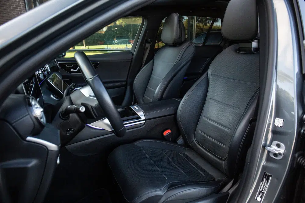 Mercedes-Benz C-Klasse 300e Luxury Line uit 2023, foto 6