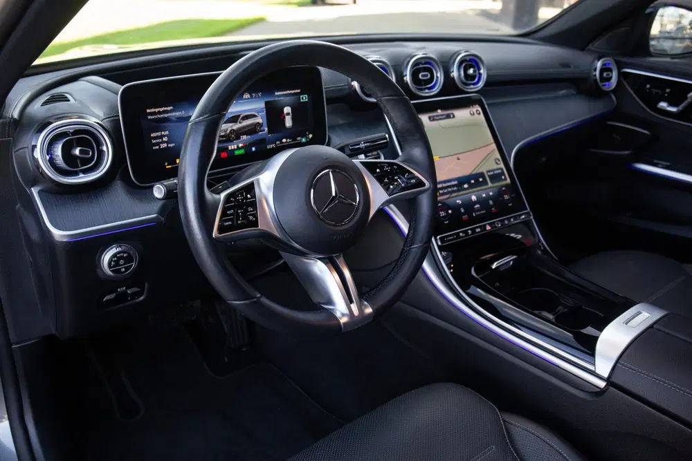 Mercedes-Benz C-Klasse 300e Luxury Line uit 2023, foto 8