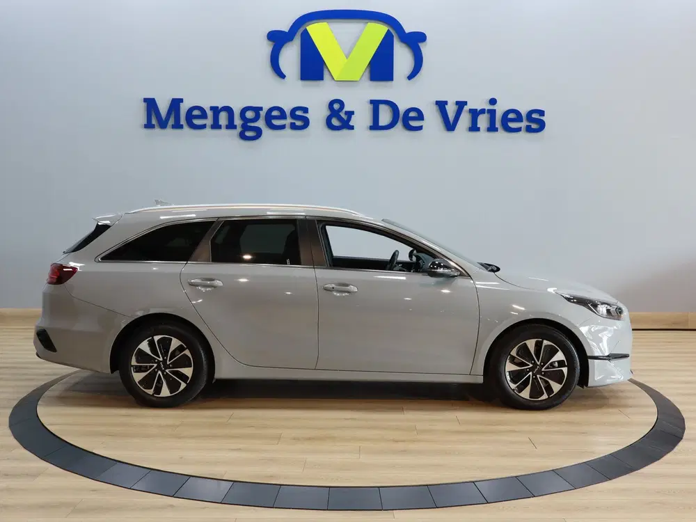 Kia Ceed 1.0 T-GDi MHEV Design Edition Airco ECC uit 2025, foto 2