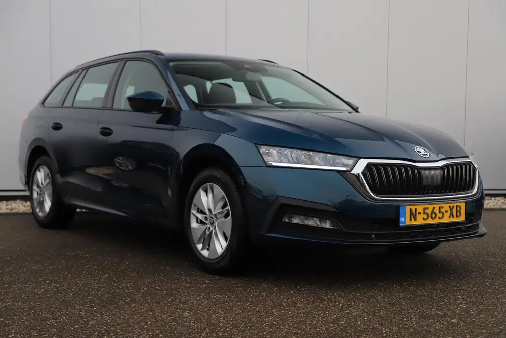 Skoda Octavia 1.0 e-TSI Ambition Automaat Virtual Cock uit 2022, foto 3