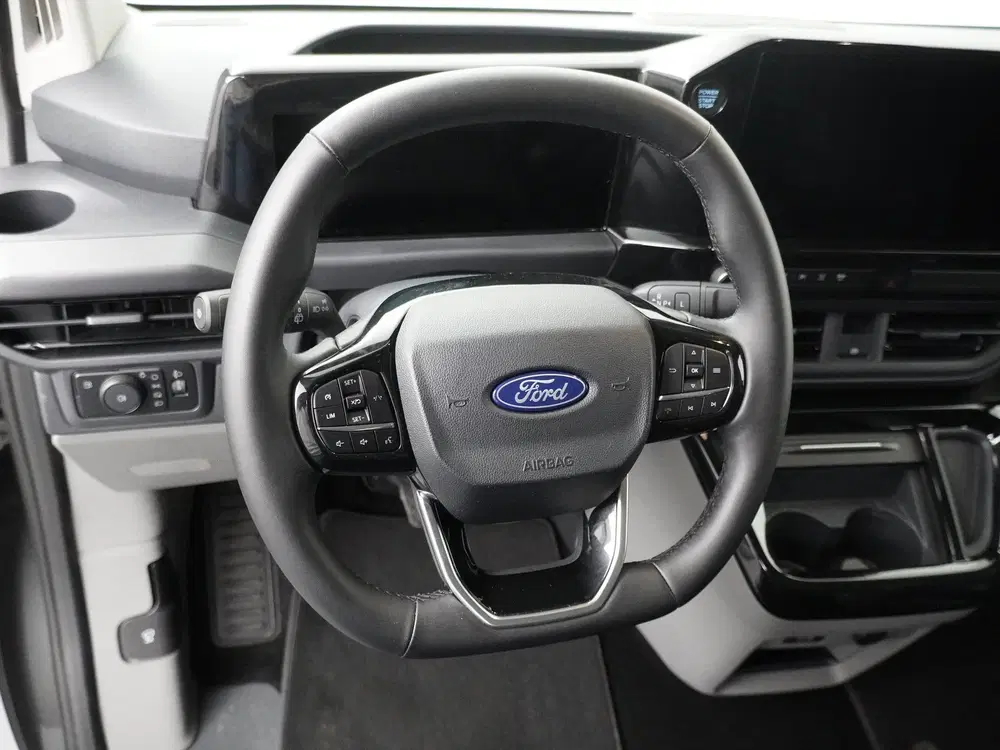 Ford Tourneo Custom 340 2.5 PHEV 233 pk L1 8 persoons uit 2025, foto 12