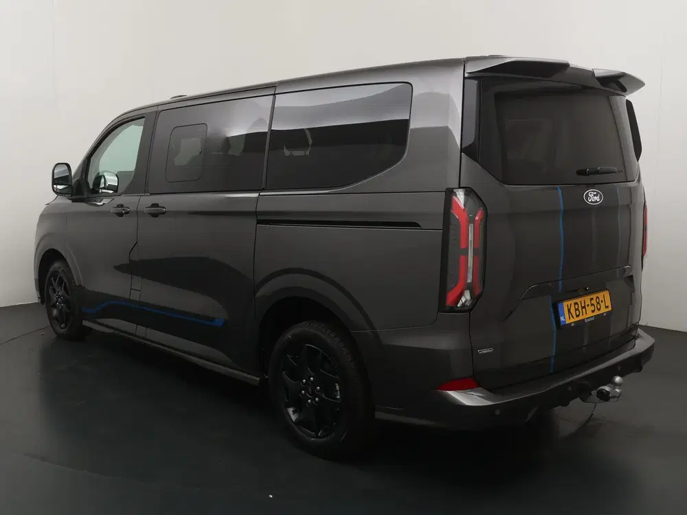 Ford Tourneo Custom 340 2.5 PHEV 233 pk L1 8 persoons uit 2025, foto 3
