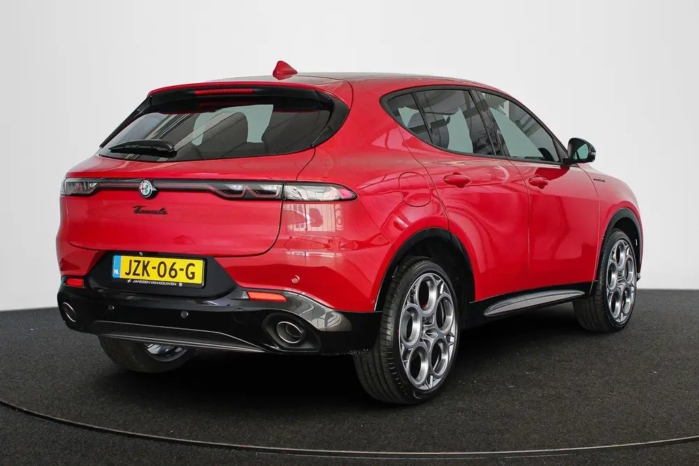 Alfa Romeo Tonale 1.3T 280pk PHEV Edizione Speciale uit 2023, foto 3