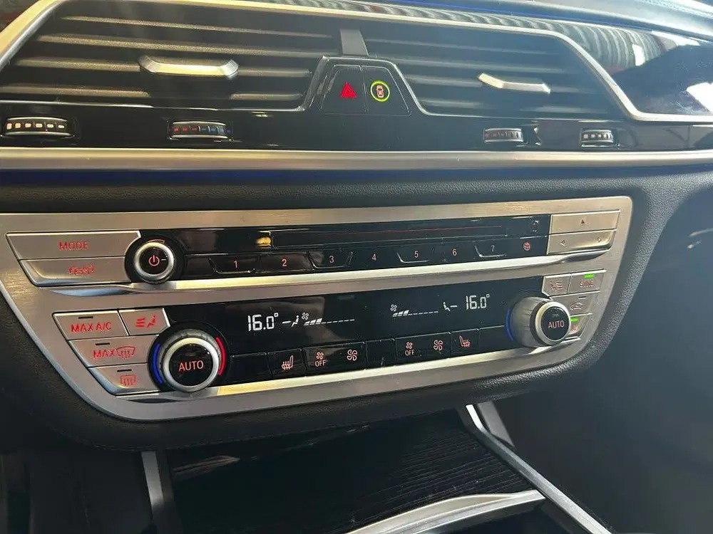 BMW 7-serie 7 Serie 745e High Executive uit 2020, foto 14