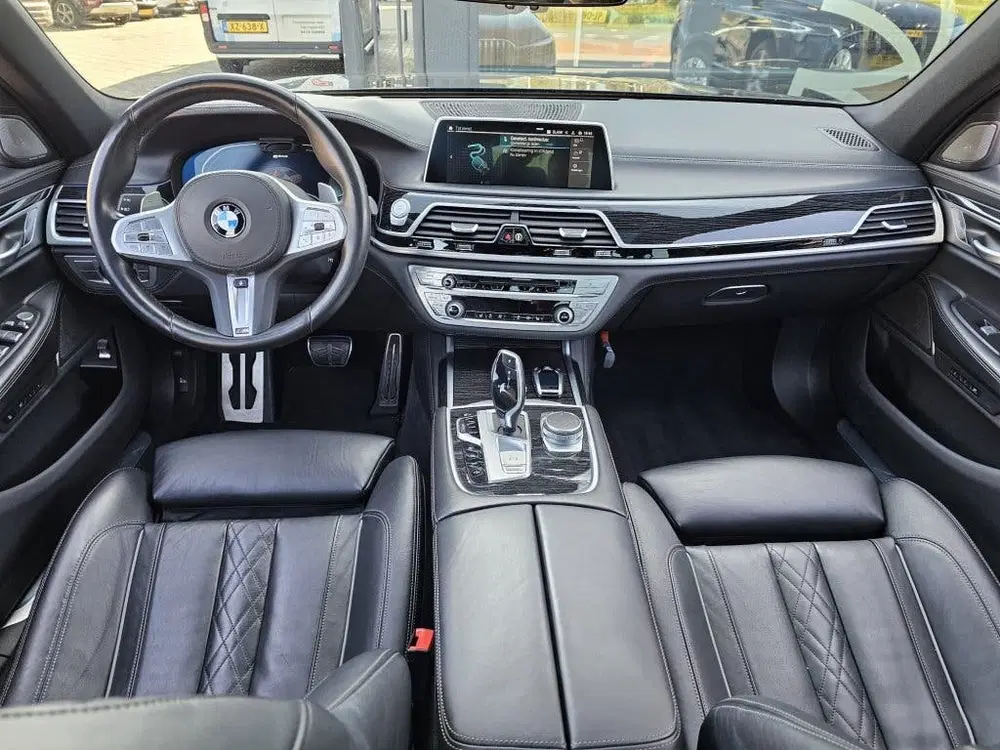 BMW 7-serie 7 Serie 745e High Executive uit 2020, foto 3