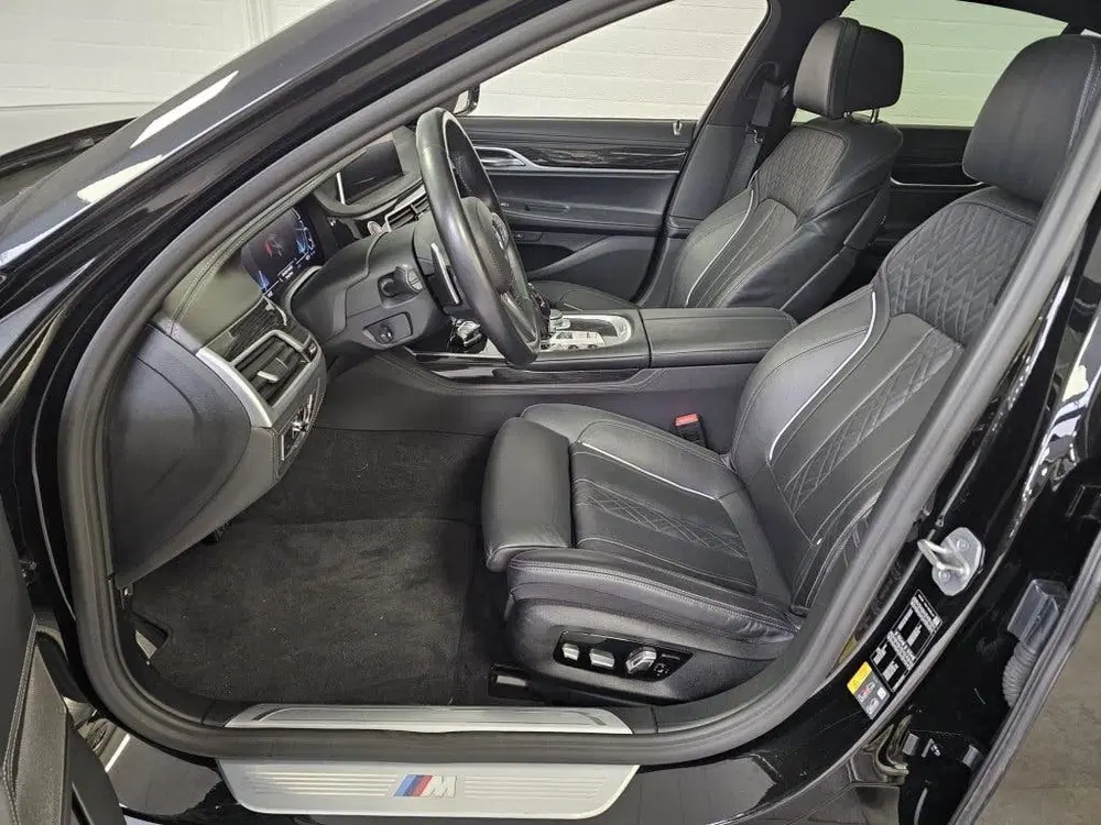 BMW 7-serie 7 Serie 745e High Executive uit 2020, foto 4