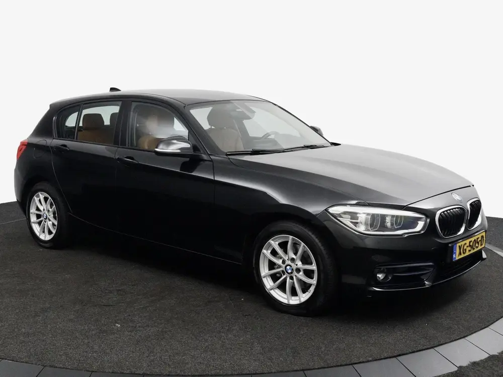 BMW 1-serie 118i uit 2019, foto 4