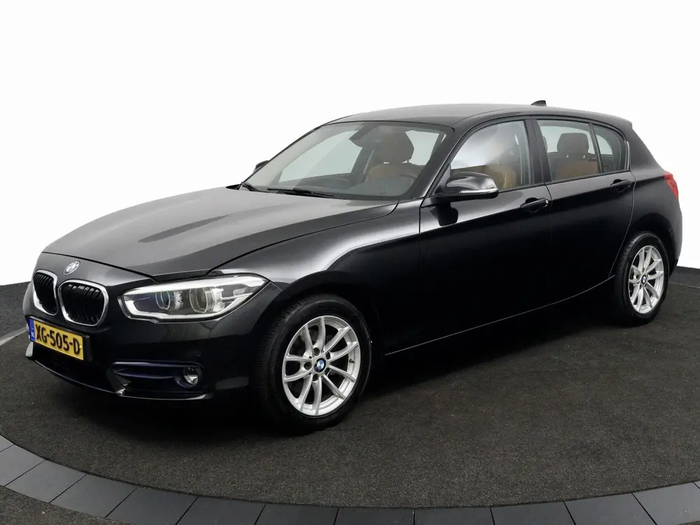 BMW 1-serie 118i uit 2019, foto 9