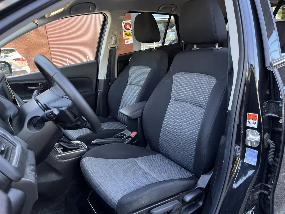 Suzuki S-Cross 1.5 Hybrid Style uit 2023, foto 16