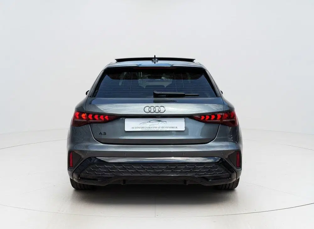 Audi A3 35 TFSI S edition uit 2025, foto 4
