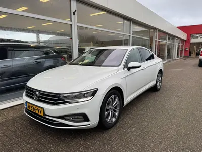 Volkswagen Passat 1.5 TSI Comfort Business | 1e eigenaar | A uit 2020