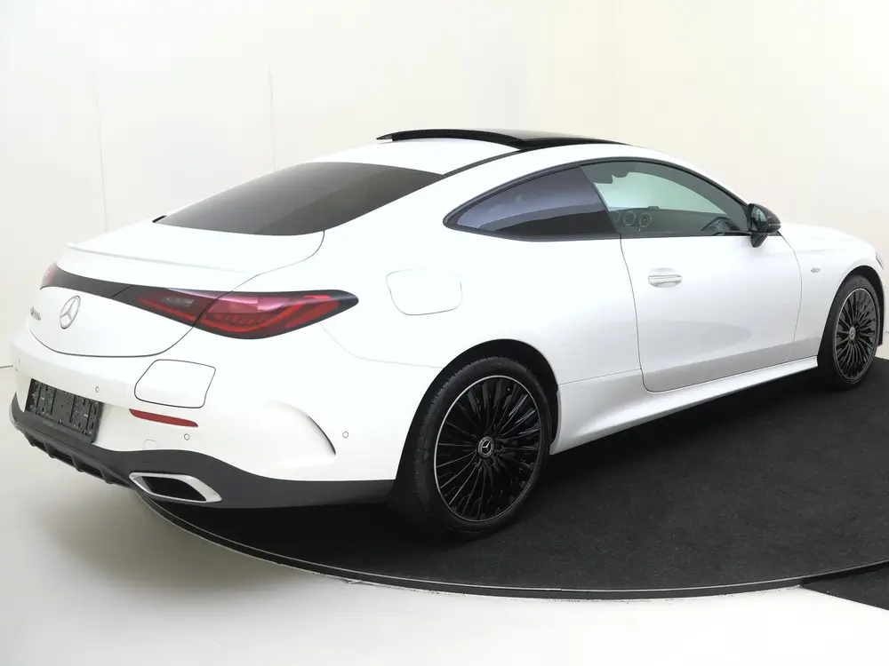 Mercedes-Benz CLE CLE Coupé 300 e AMG Line uit 2025, foto 4