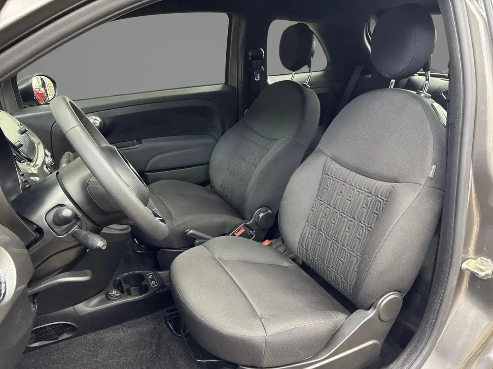 Fiat 500 1.0 Hybrid uit 2023, foto 2