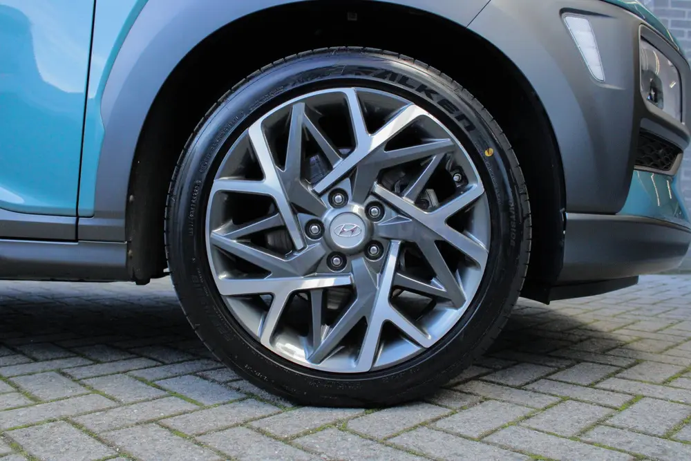 Hyundai KONA 1.6 GDI HEV Premium uit 2020, foto 20