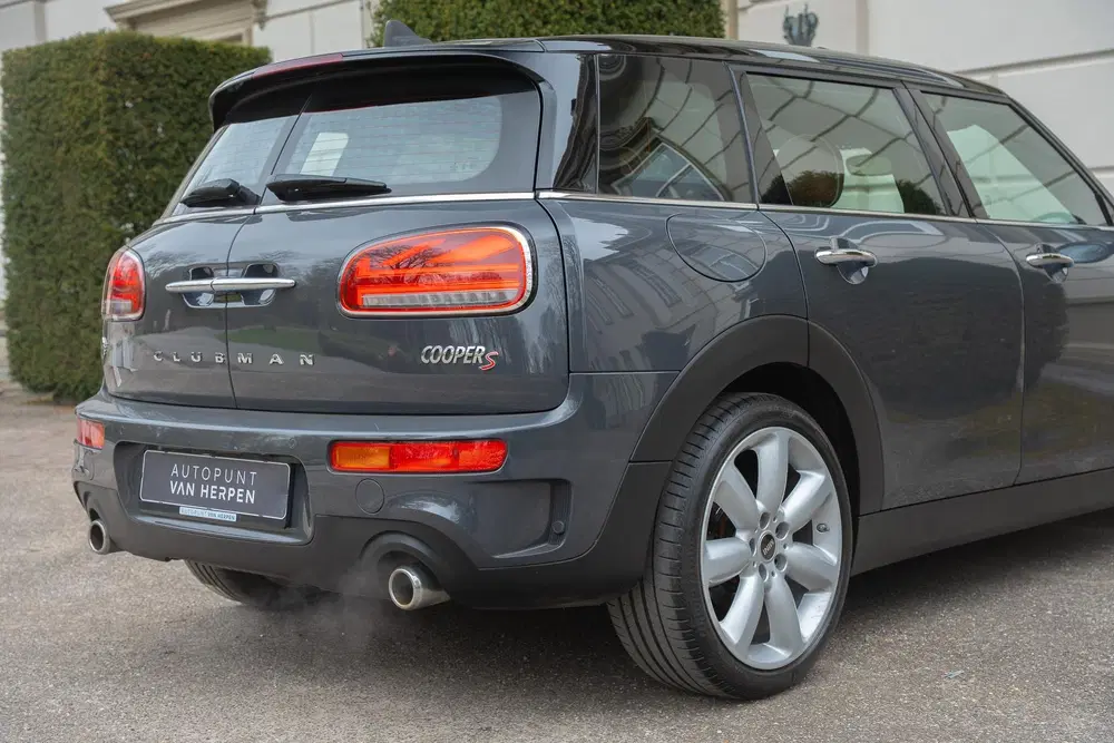 Mini Clubman 2.0 Cooper S Classic PANO uit 2021, foto 16