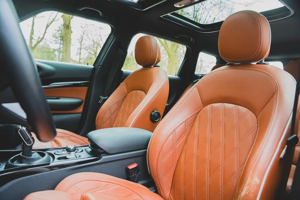 Mini Clubman 2.0 Cooper S Classic PANO uit 2021, foto 6
