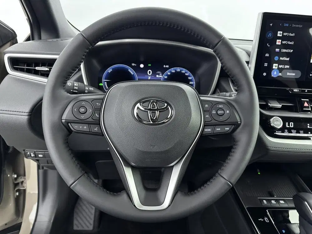 Toyota Corolla Cross Hybrid 140 Dynamic *DEMO* (bj 2026) uit 2026, foto 3