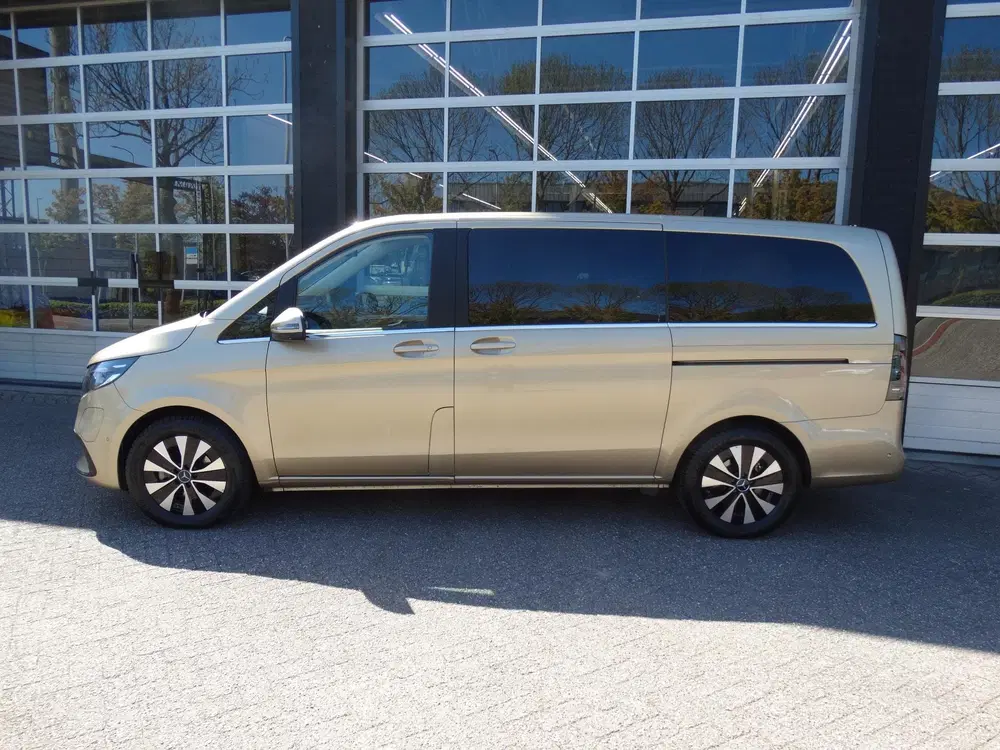 Mercedes-Benz EQV 300 L2 90kWh uit 2024, foto 18