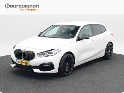 BMW 1-serie 118i 140 Pk High Executive Edition uit 2020