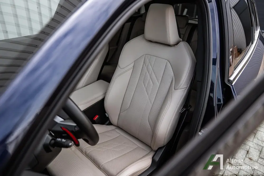 BMW X3 M50 panoramadak uit 2024, foto 6