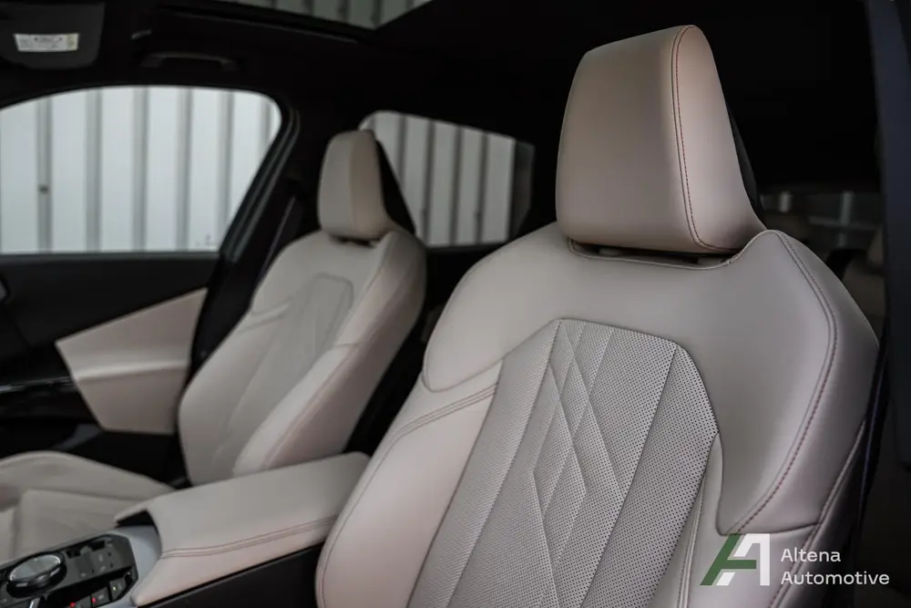 BMW X3 M50 panoramadak uit 2024, foto 7
